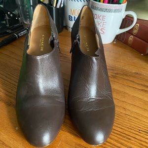 COACH brown leather boots.Super sexy. Classic style,pointy toes,spike heels.